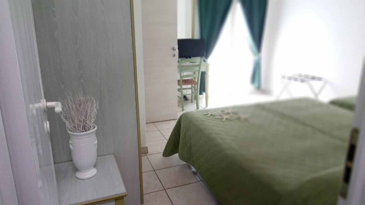 Hotel Philadelphia Cattolica Kültér fotó