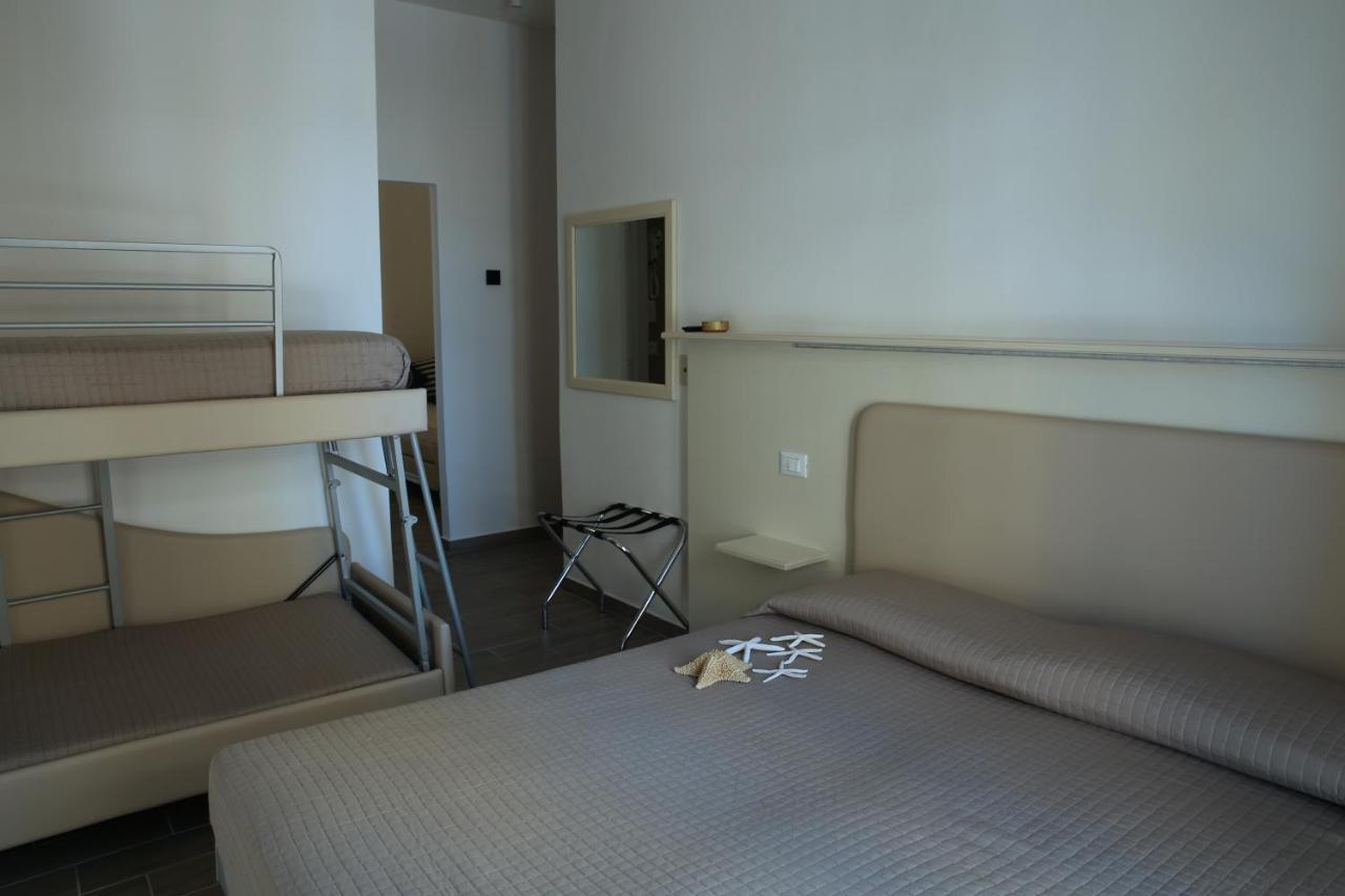 Hotel Philadelphia Cattolica Kültér fotó